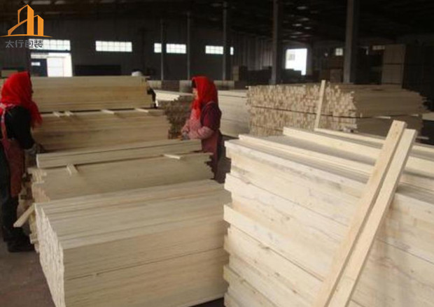 木托盤與包裝箱的各自優(yōu)勢