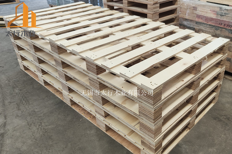 免熏蒸托盤和實(shí)木托盤哪個(gè)質(zhì)量好？